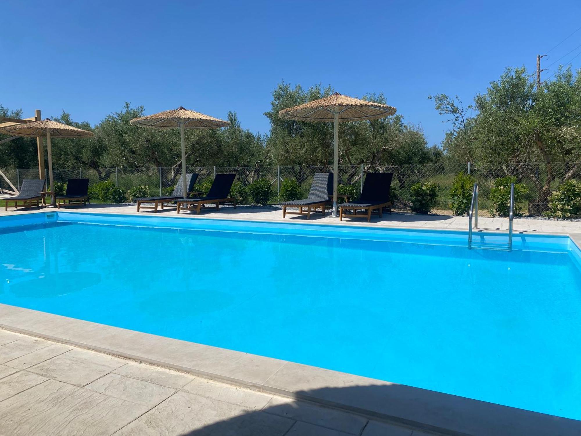 Three Charites Resort Gialova Exterior photo